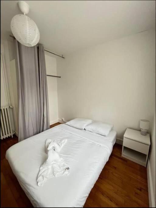 Los Angeles - Grand Appartement Reims Exterior photo
